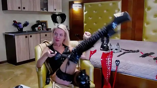 DomCaprisse Chat XXX live