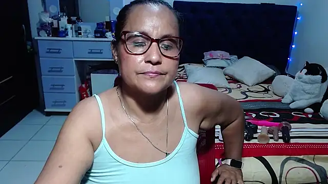 pervert_mommy_ Chat XXX in diretta