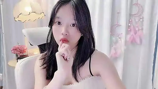 Yanys521 Adlı Modelin Canlı XXX Sohbeti
