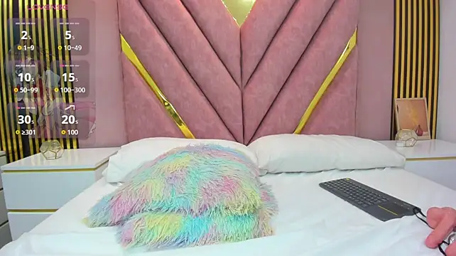 Chat +18 de rebeca_brown_ ao vivo