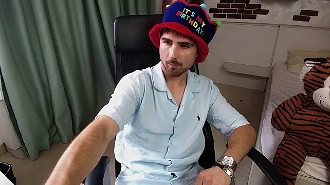 KyloEast Chat XXX live