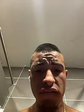 Онлайн чат XXX willclayy