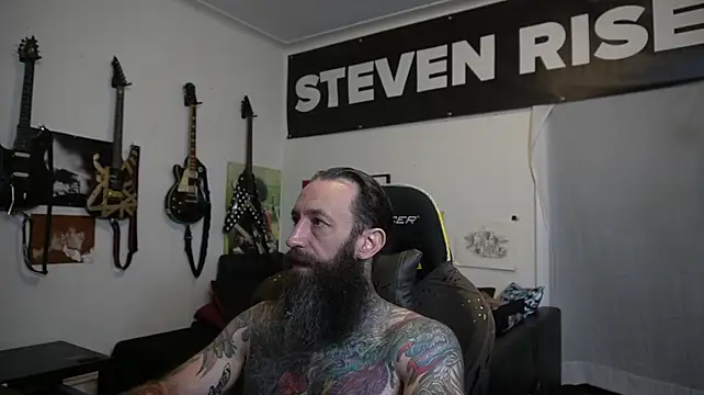 StevenRiseNYC Adlı Modelin Canlı XXX Sohbeti