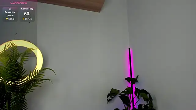 Awesome_Jolie Adlı Modelin Canlı XXX Sohbeti