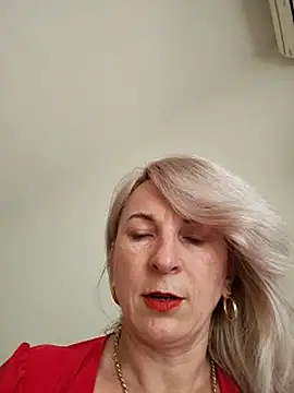 AhlyssaLove1155 XXX чат на живо