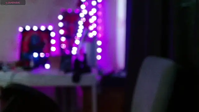 alisa_cutiepie Adlı Modelin Canlı XXX Sohbeti