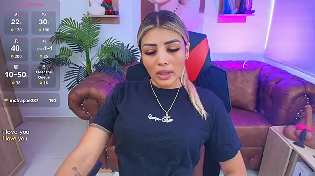 SALOOMEE__ Adlı Modelin Canlı XXX Sohbeti