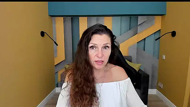 EllaLong Adlı Modelin Canlı XXX Sohbeti