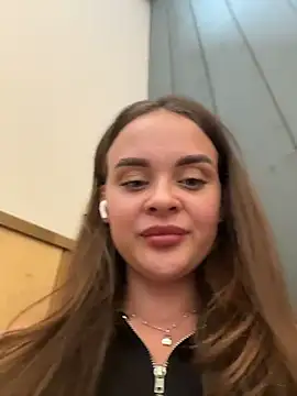 Chat +18 de KristiRich ao vivo