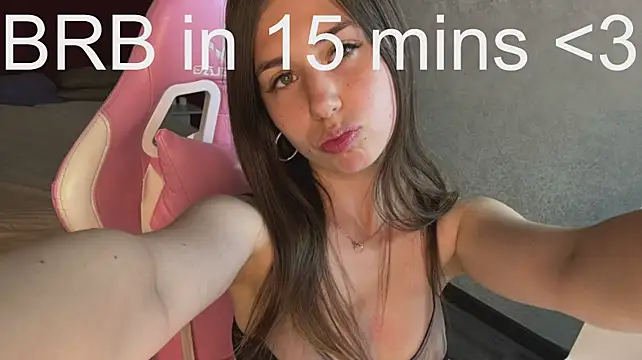 XXX chat uživo modela Elly_B1oom