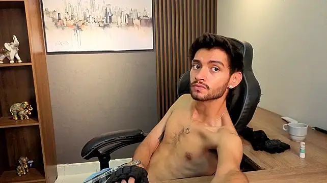 Nicolas_Rider Live XXX Chat