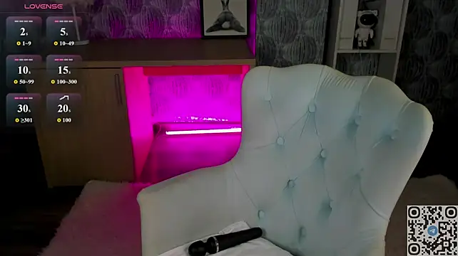 Jessica_Henry Chat XXX live