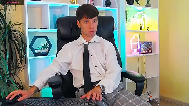 ThomasEdisonn – Naživo XXX chat