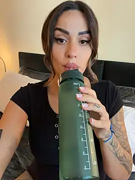 -Alisa 라이브 XXX 채팅