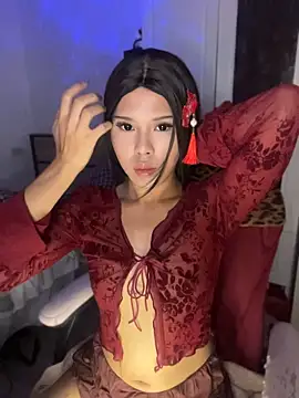 XXX chat uživo modela Plaxxxtique