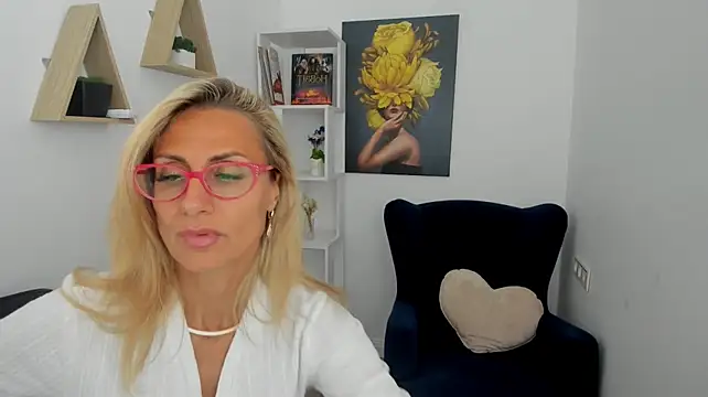 MuseOfStage live XXX chat