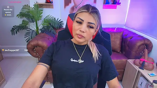 Chat XXX ao vivo de SALOOMEE__