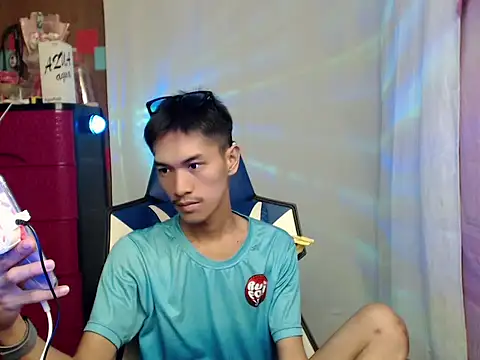 riks_tyler 即時 XXX 聊天