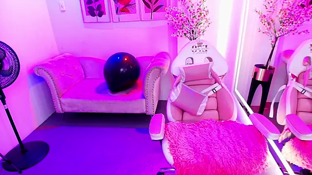 Chat XXX ao vivo de Maddie_T18