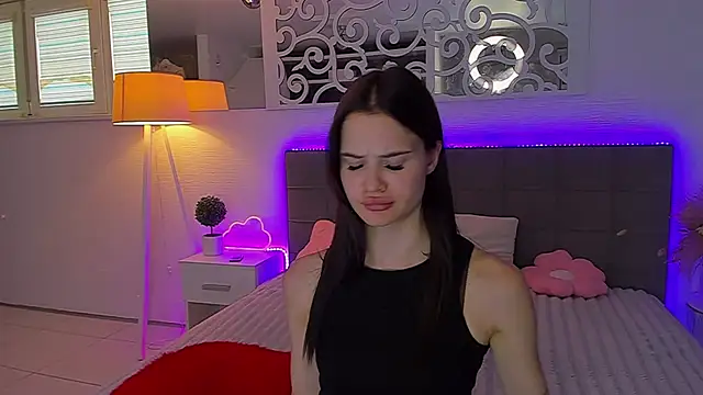 LuisaClover – Naživo XXX chat