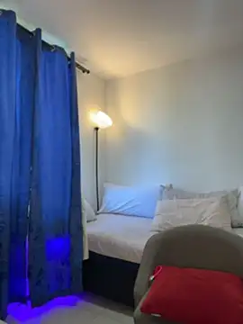 AndreaVel Adlı Modelin Canlı XXX Sohbeti