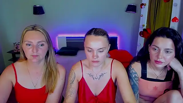 Онлайн чат XXX MagicEyess