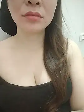 Snail_niE Adlı Modelin Canlı XXX Sohbeti