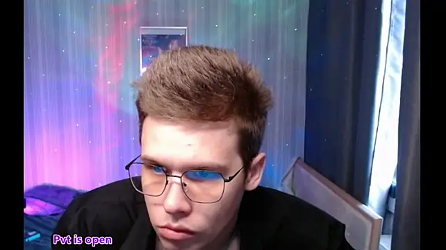 Chatroom XXX en direct de Sheldon_music