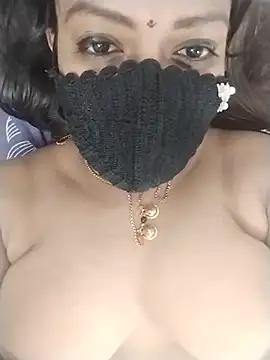 Anjali-Queen Chat XXX in diretta