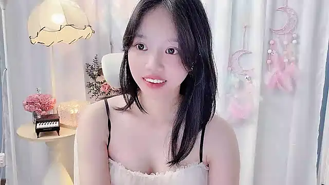 Yanys521 即時 XXX 聊天