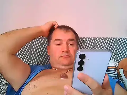 bambolino1978 Adlı Modelin Canlı XXX Sohbeti