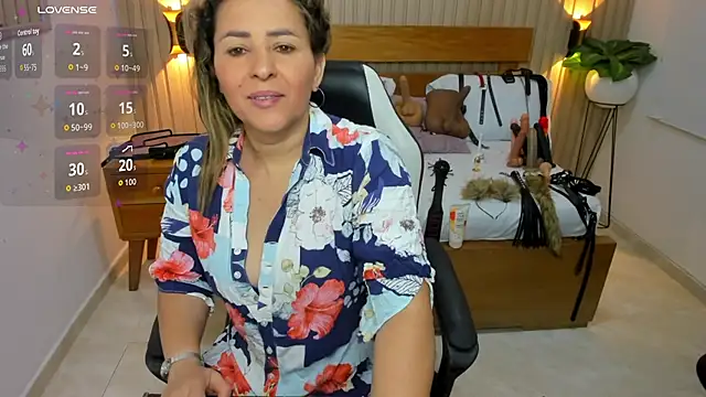 luciana_ballesteros_ Adlı Modelin Canlı XXX Sohbeti
