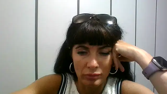 LadyLuxLover's Live XXX Chat