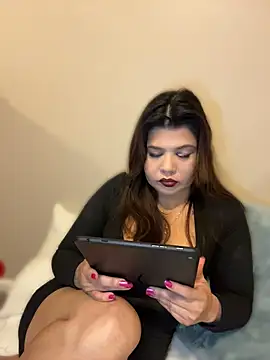 Miapoleth live XXX chat