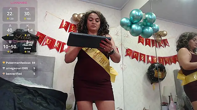 Živý XXX chat ScarlettGreen_