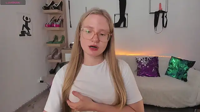 NancyHottie Adlı Modelin Canlı XXX Sohbeti