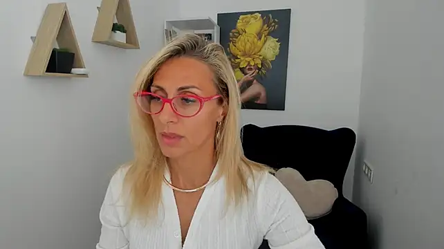 MuseOfStage Live XXX Chat