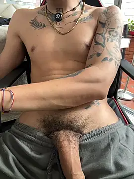 AlphaMasterXxx – Naživo XXX chat