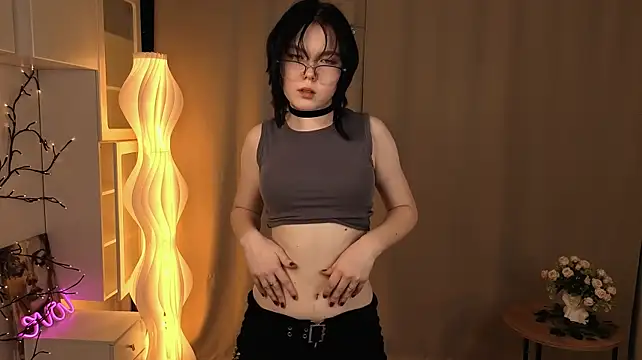 HirokoBard live XXX chat