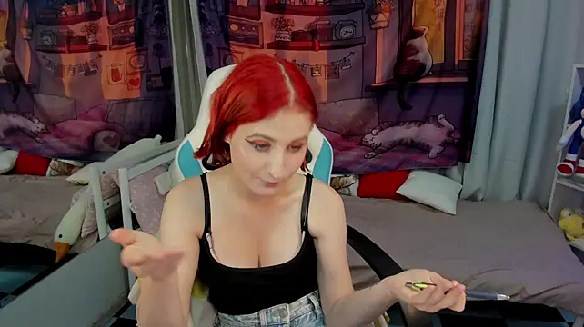 KiraElwood XXX чат на живо