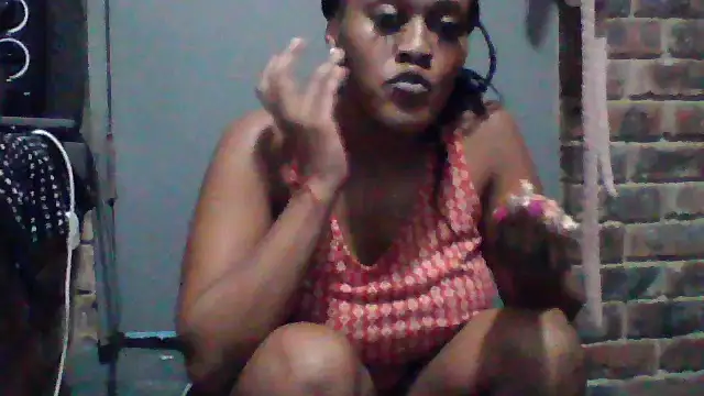 Chat XXX en directo de Kinky-Toya