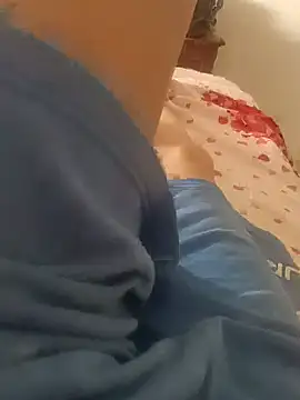 djidji13 Шоу с уебкамера
