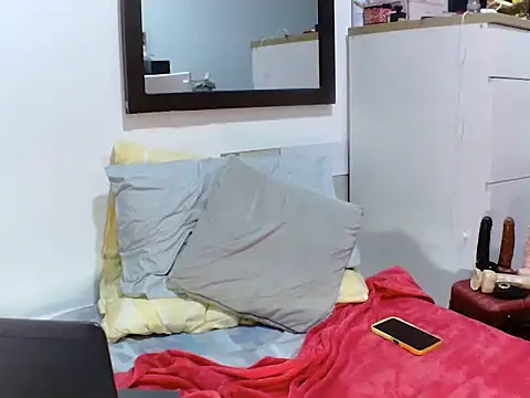 Kimberlysquit Adlı Modelin Canlı XXX Sohbeti