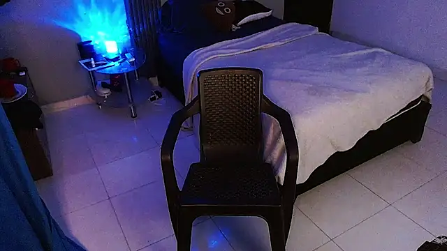 Mr_yisuzz Adlı Modelin Canlı XXX Sohbeti