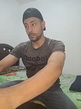 Cris_LaCobra_'s Live XXX Chat