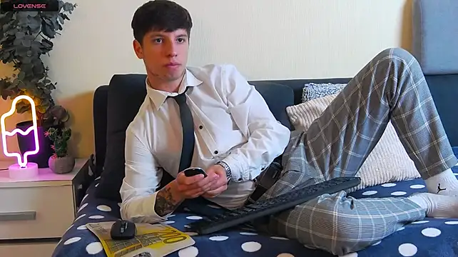 ThomasEdisonn's Live XXX Chat