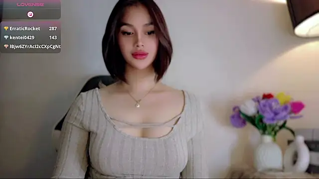 دردشة Anna_HollyDoll الجنسية المباشرة