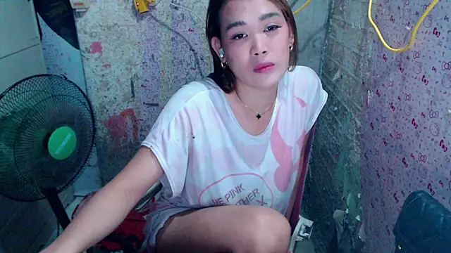 Chat XXX en directo de JuicyFoxCock