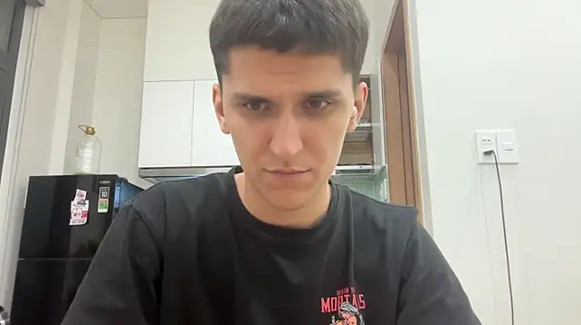 Czat XXX na żywo – Adrian_Coles