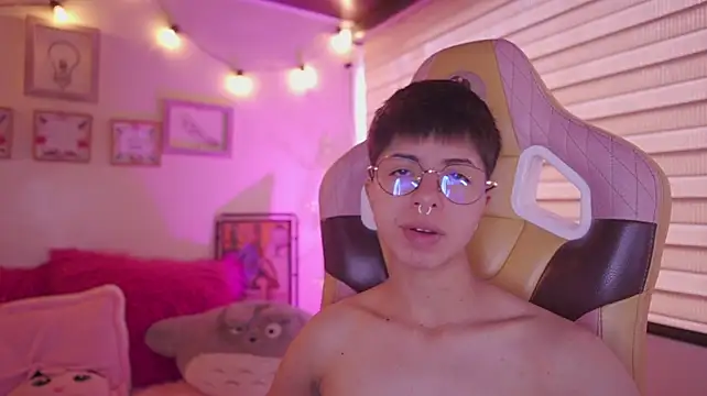 Chat +18 de tommy_blue ao vivo